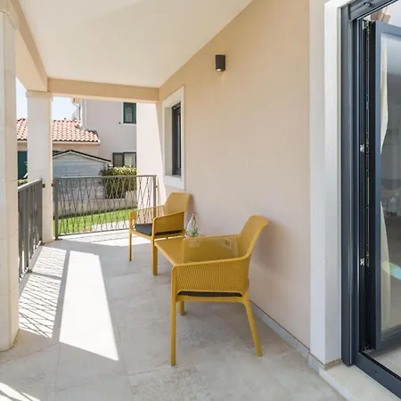 Ferienhaus Moderne Stefany Mit Pool Und Panoramablick *