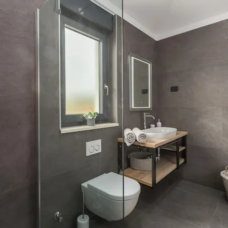 Moderne Stefany Mit Pool Und Panoramablick Holiday home Porec