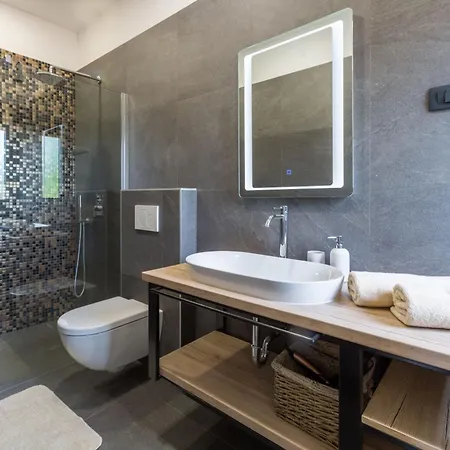 Ferienhaus Moderne Stefany Mit Pool Und Panoramablick *